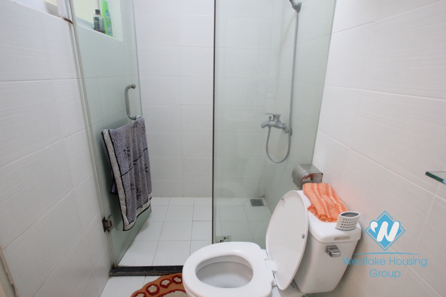 Bright one bedroom apartment for rent  on Au Co street, Tay Ho, Hanoi